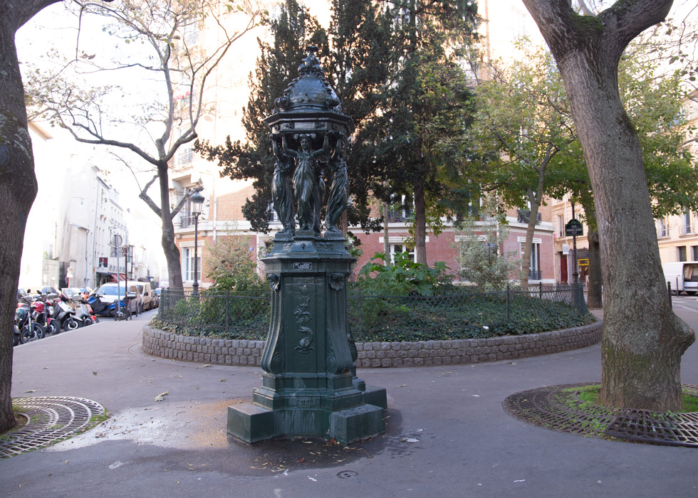 fontaine Wallace history Paris