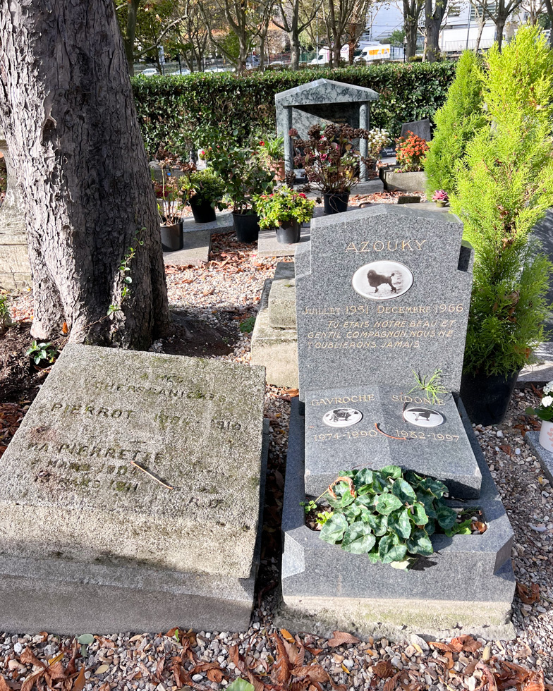 Paris pet cemetery