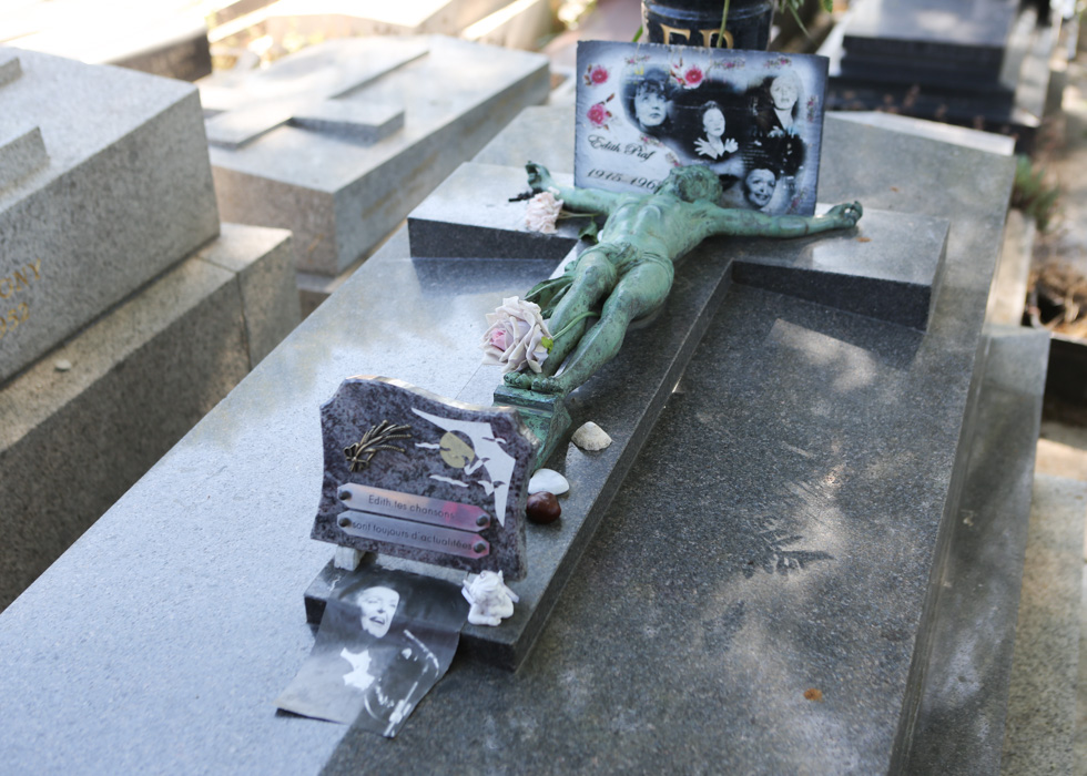 Edith Piaf Tomb Père Lachaise