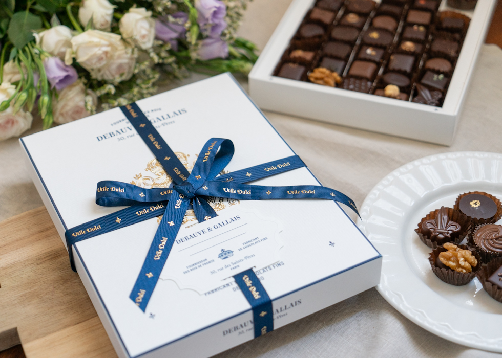 パリ　ギフト　チョコレートElegant gift to offer from Paris